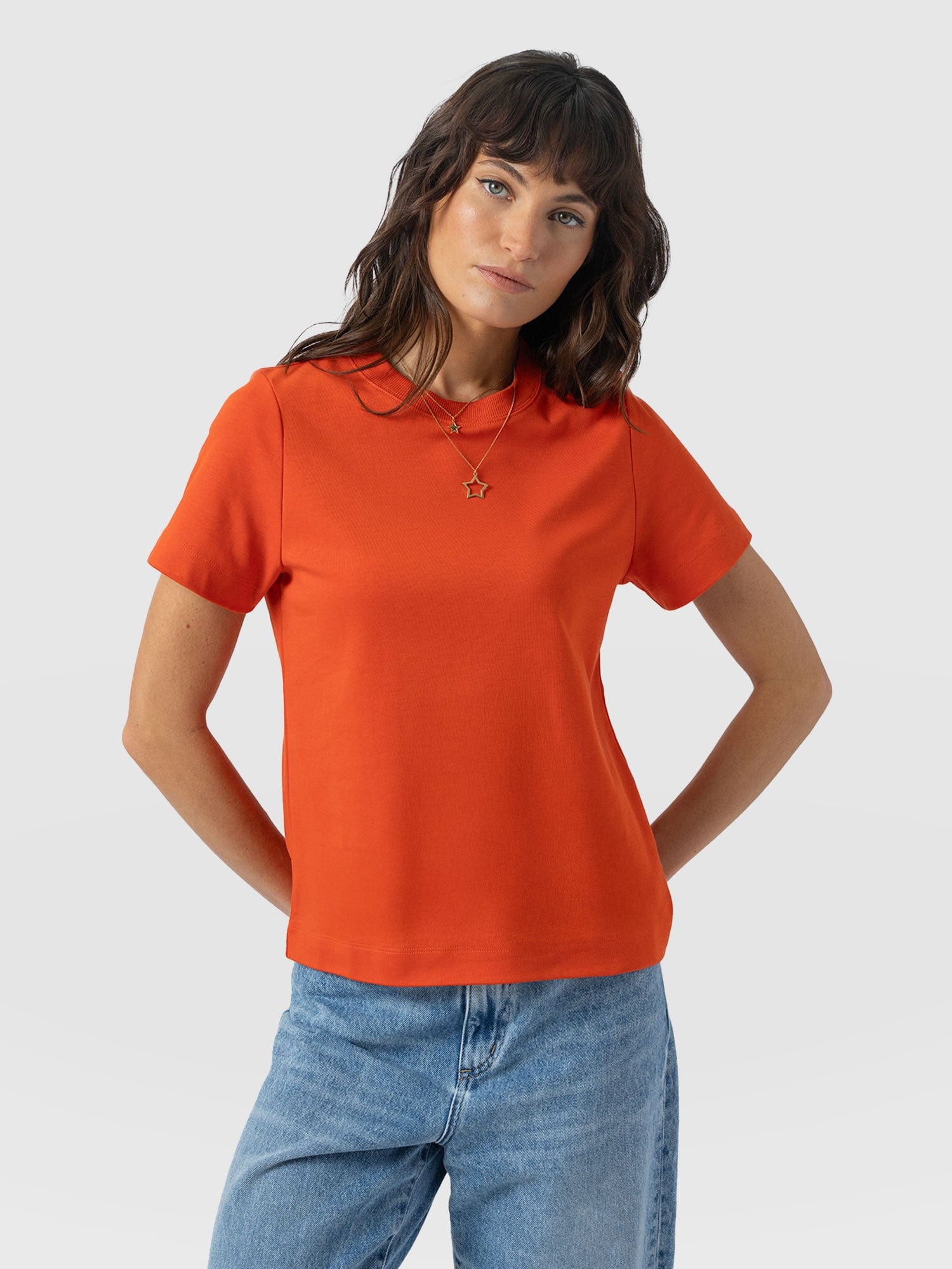 Chelsea Crew Neck Tee - Burnt Orange - Women's T-shirts | Saint + Sofia® EU